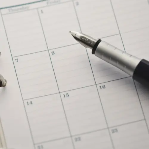 What You Need to Know About The Best Week to Buy a House in 2025