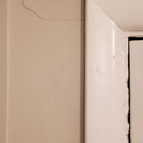 Why Historic Brownstones & Colonials Develop Settling Cracks?