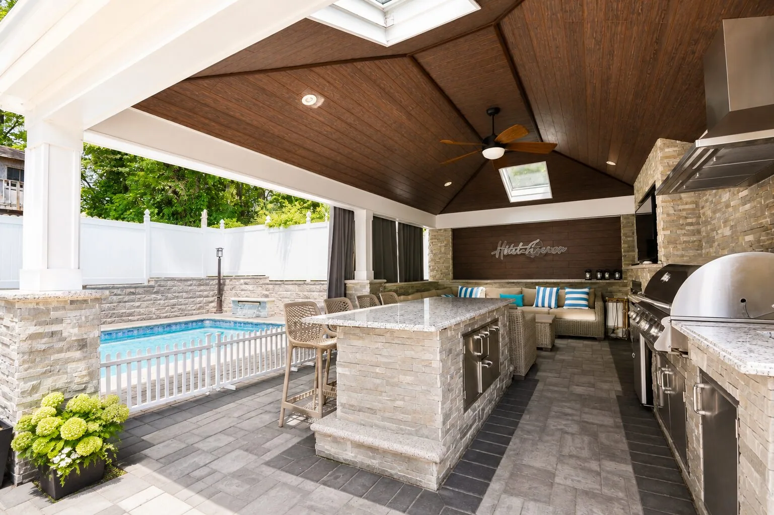 127 Madsen Avenue photo 4