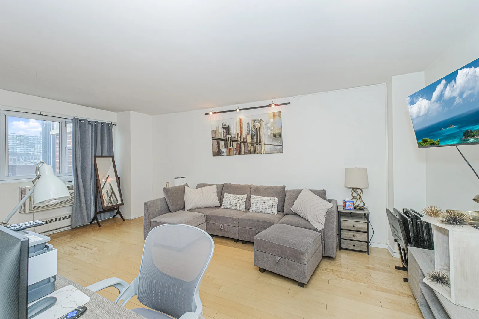 175 Willoughby Street 16G photo 2