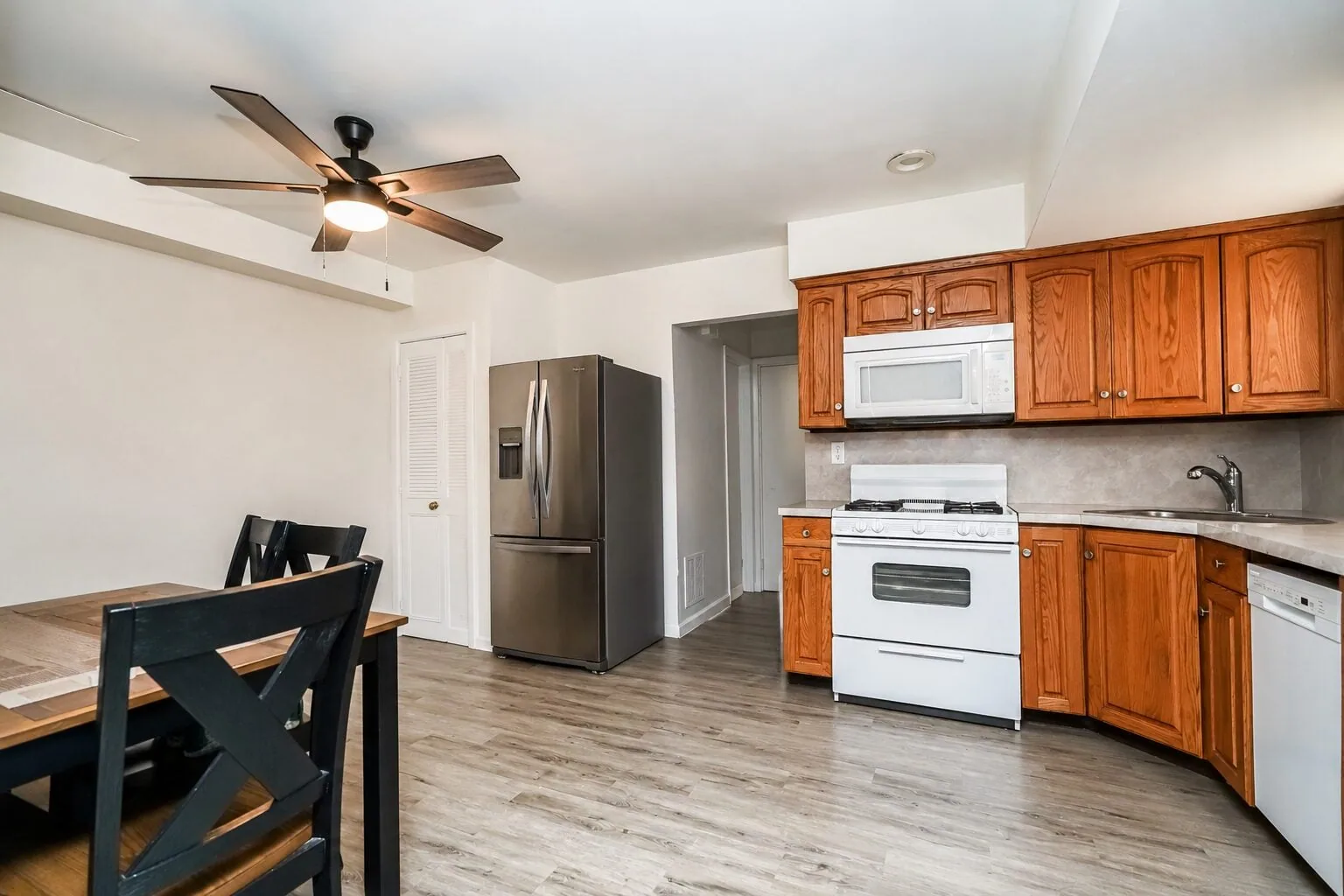 19 Shotwell Avenue photo 15