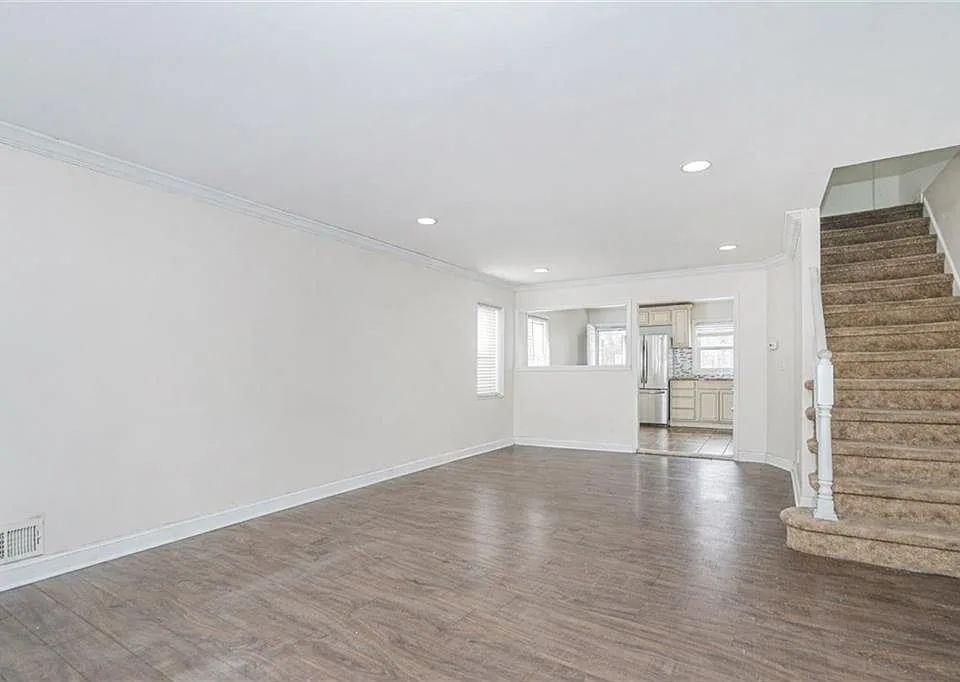 310 Chesterton Avenue photo 9
