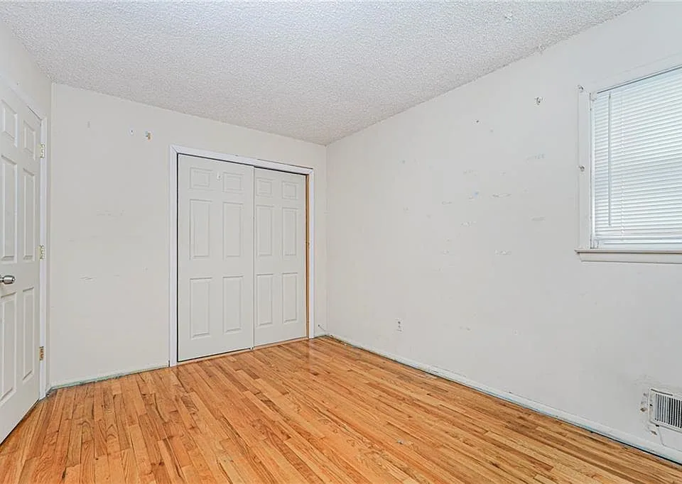 310 Chesterton Avenue photo 14