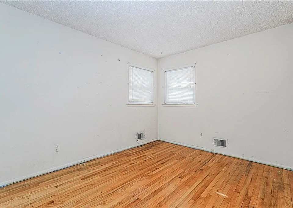 310 Chesterton Avenue photo 15