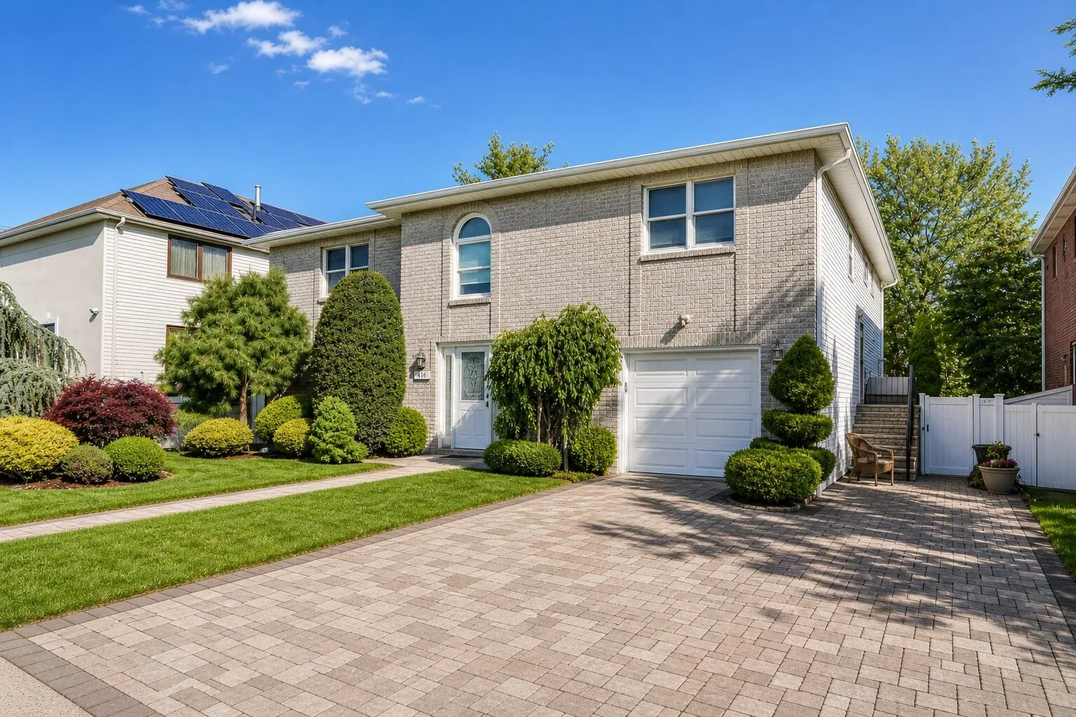 4816 Hylan Boulevard photo 3