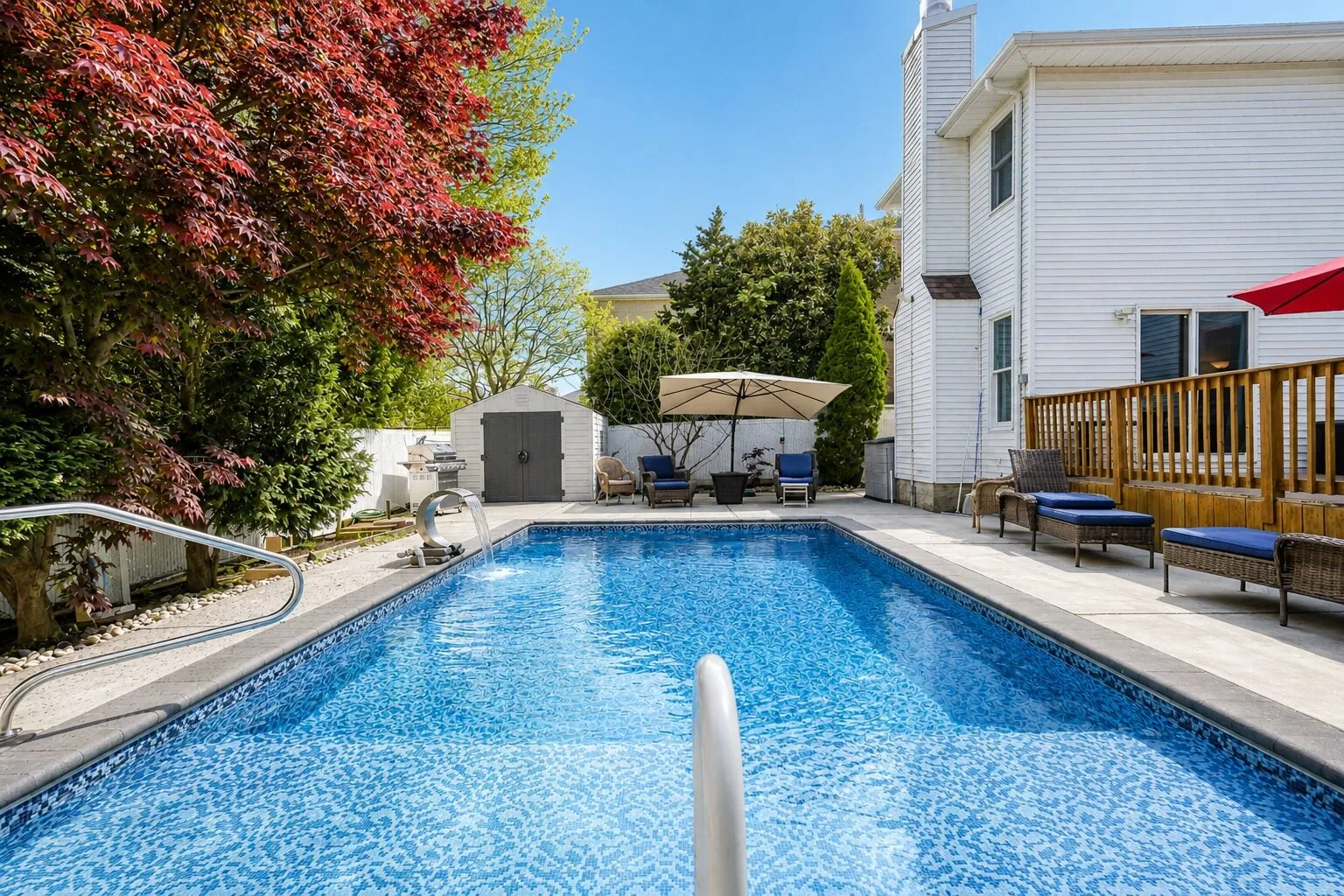 4816 Hylan Boulevard photo 15
