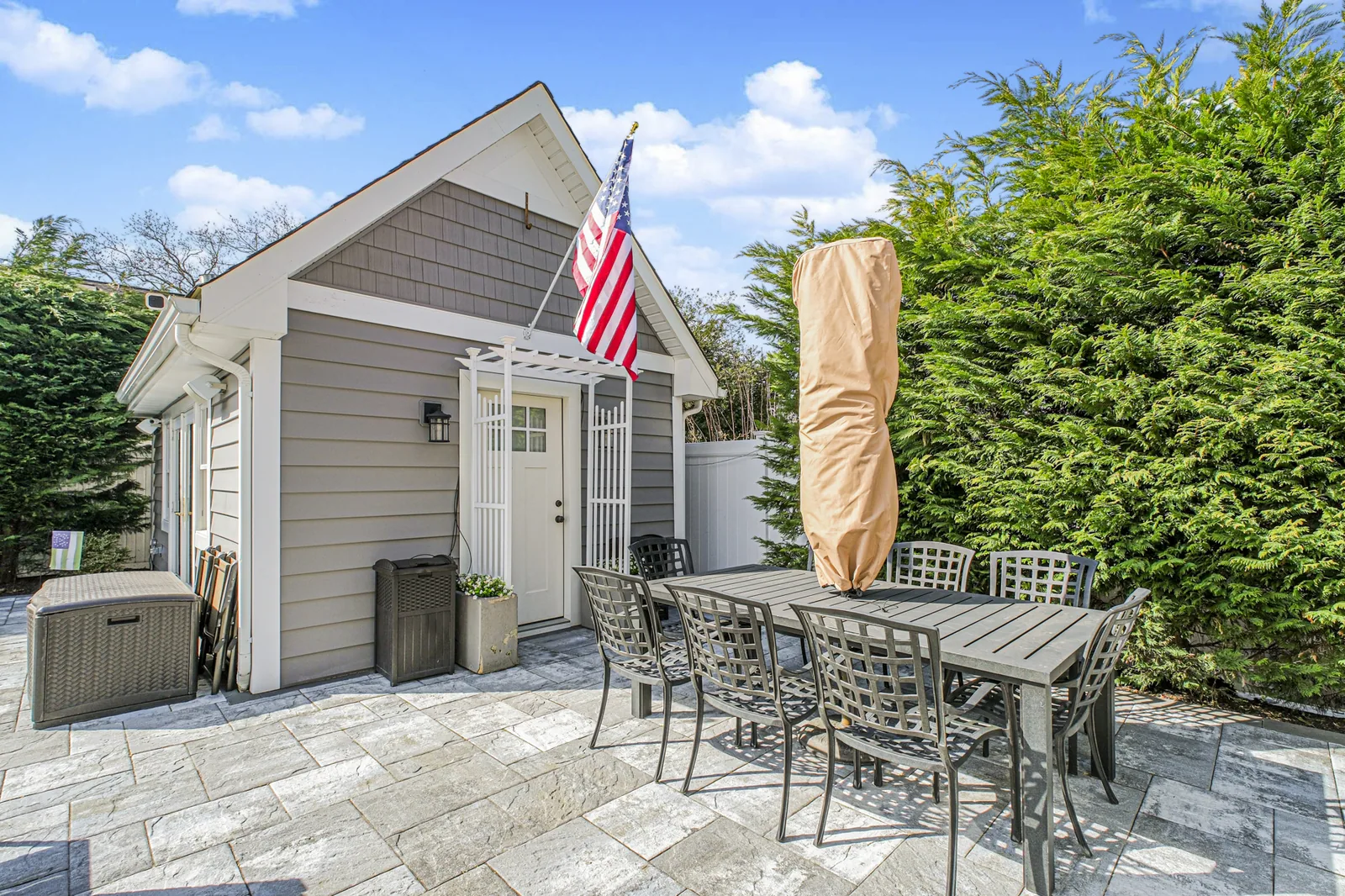84 Elwood Place photo 5