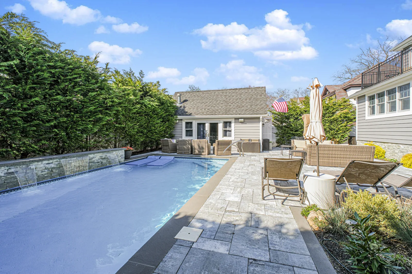 84 Elwood Place photo 7