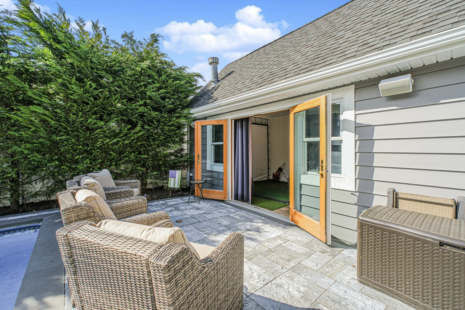 84 Elwood Place photo 21