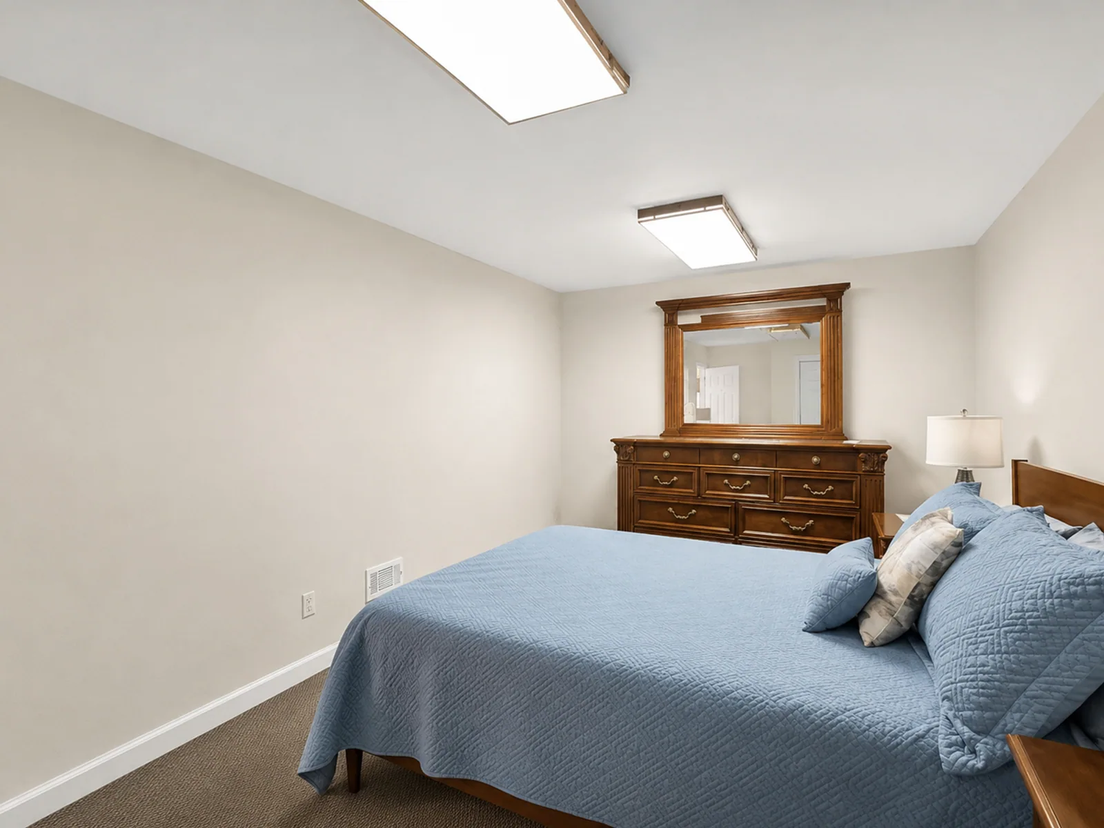 Bedroom 3 alternate angle